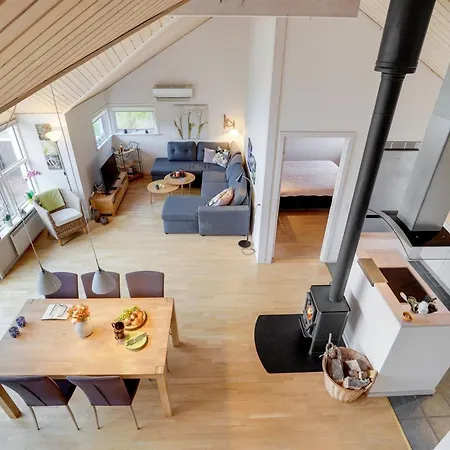 Daina - 400m To The Fjord By Interhome Feriehus